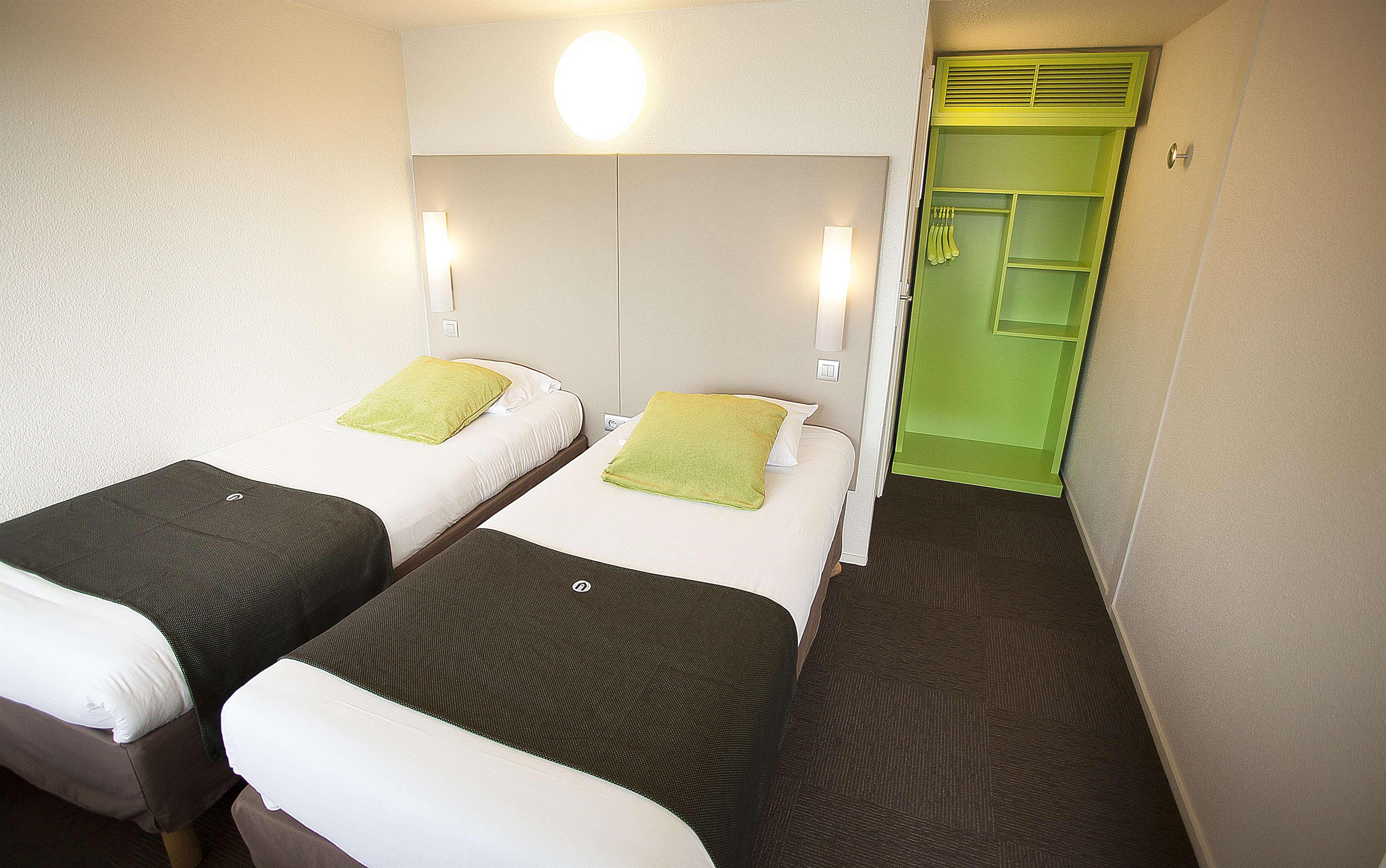 Hotel Campanile Bourges Nord - Saint-Doulchard Exterior foto