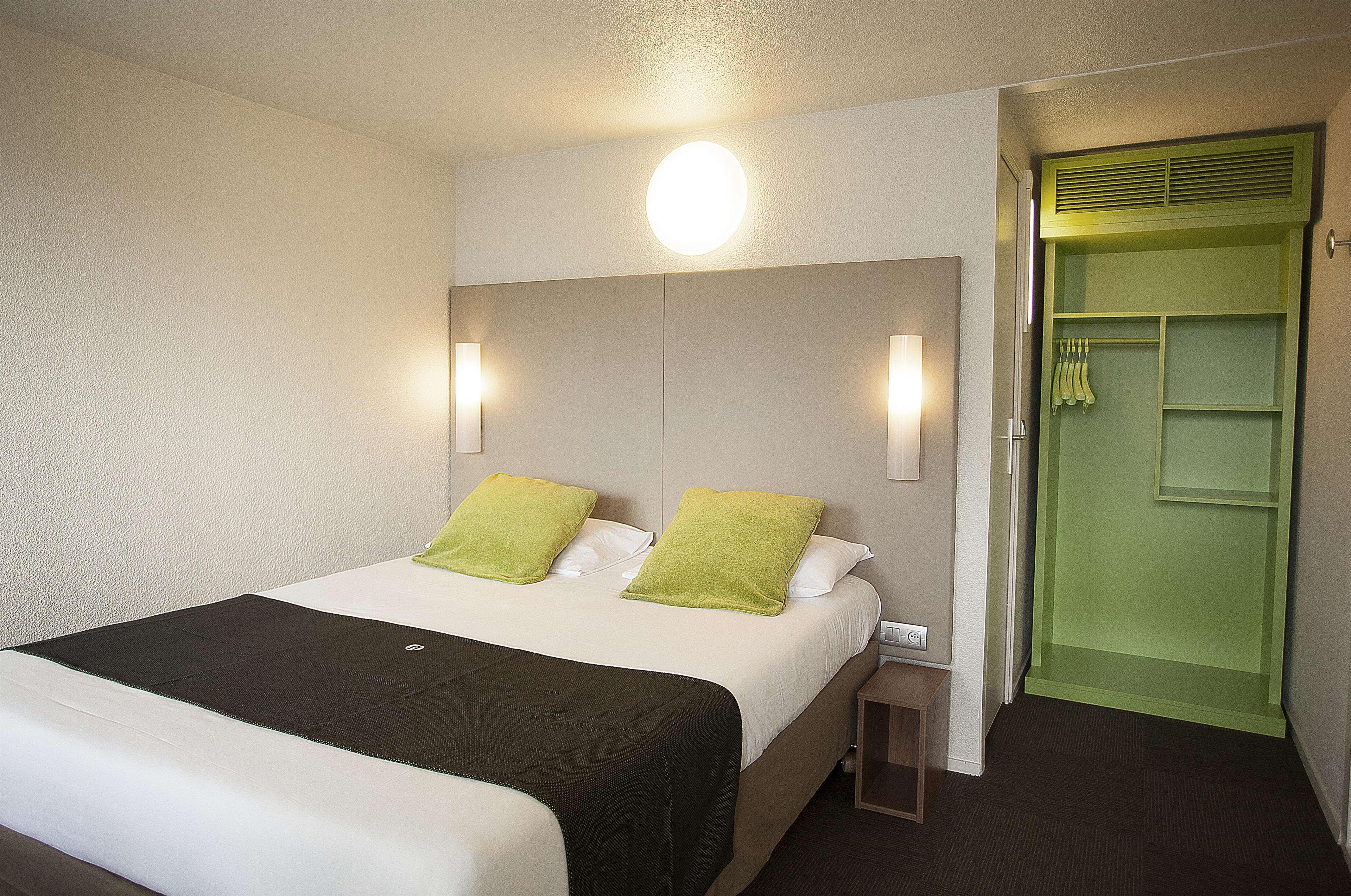 Hotel Campanile Bourges Nord - Saint-Doulchard Exterior foto